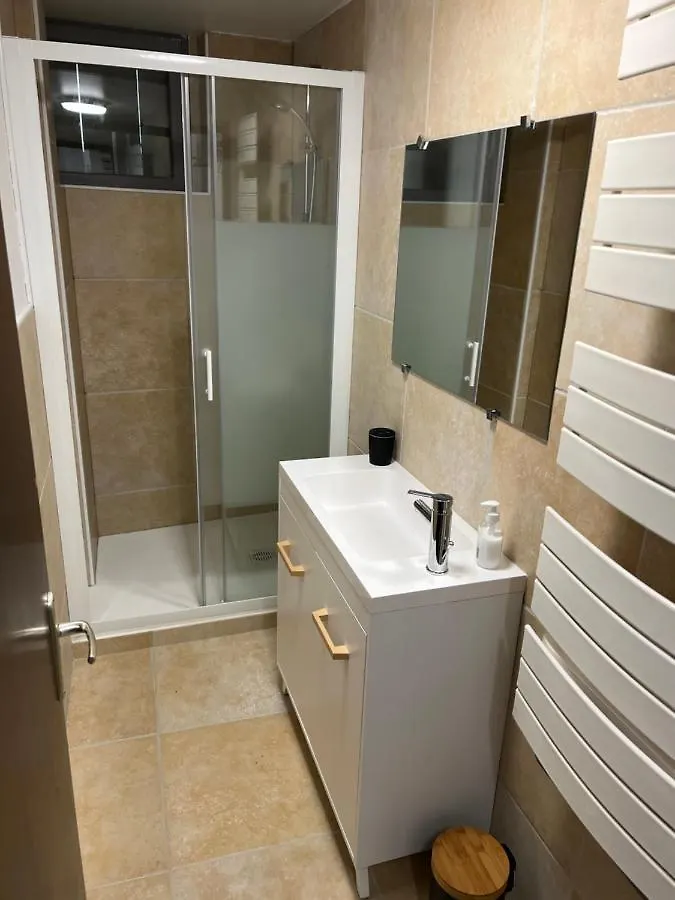 Tres Joli Loft De 40 M2 Idealement Situe Сен-Годенс
