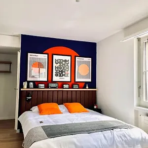 cozy-studio-apartment-unit-12-in-center-of-zurich.hotelsbaselswitzerland.com/